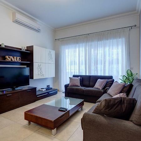 Gorgeous Apartment With Terrace In Fort Cambridge, Pool Sliema Extérieur photo