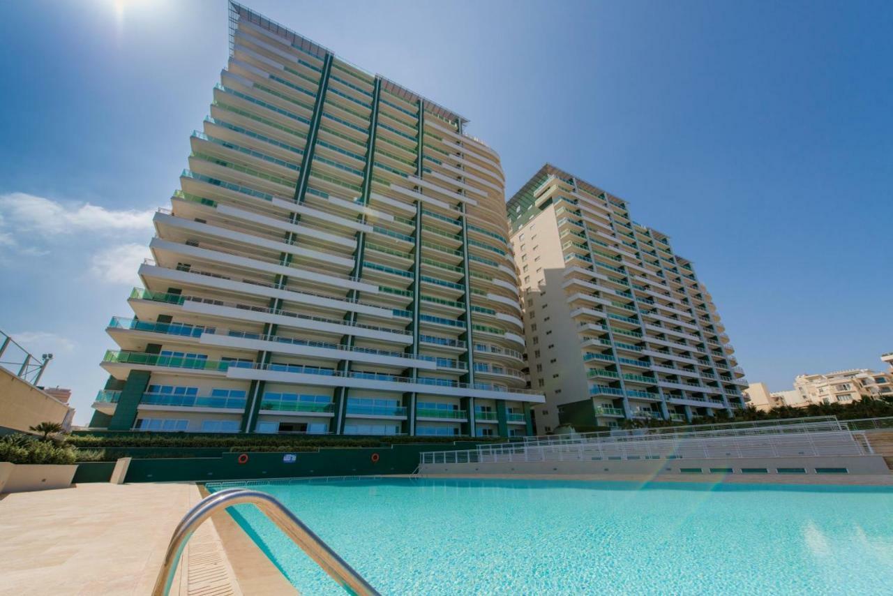 Gorgeous Apartment With Terrace In Fort Cambridge, Pool Sliema Extérieur photo