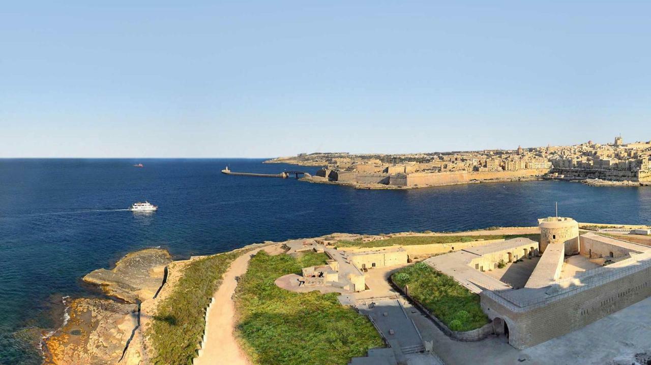 Gorgeous Apartment With Terrace In Fort Cambridge, Pool Sliema Extérieur photo