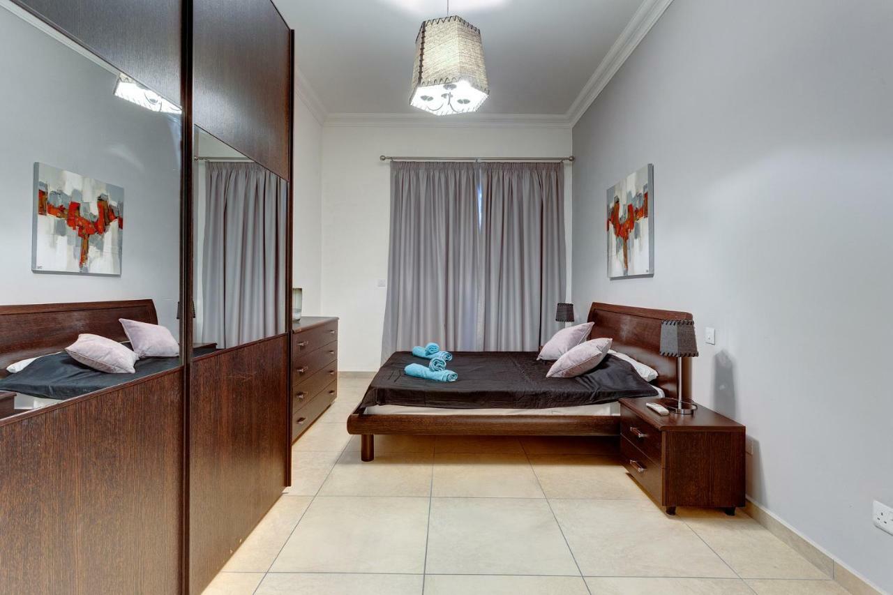 Gorgeous Apartment With Terrace In Fort Cambridge, Pool Sliema Extérieur photo