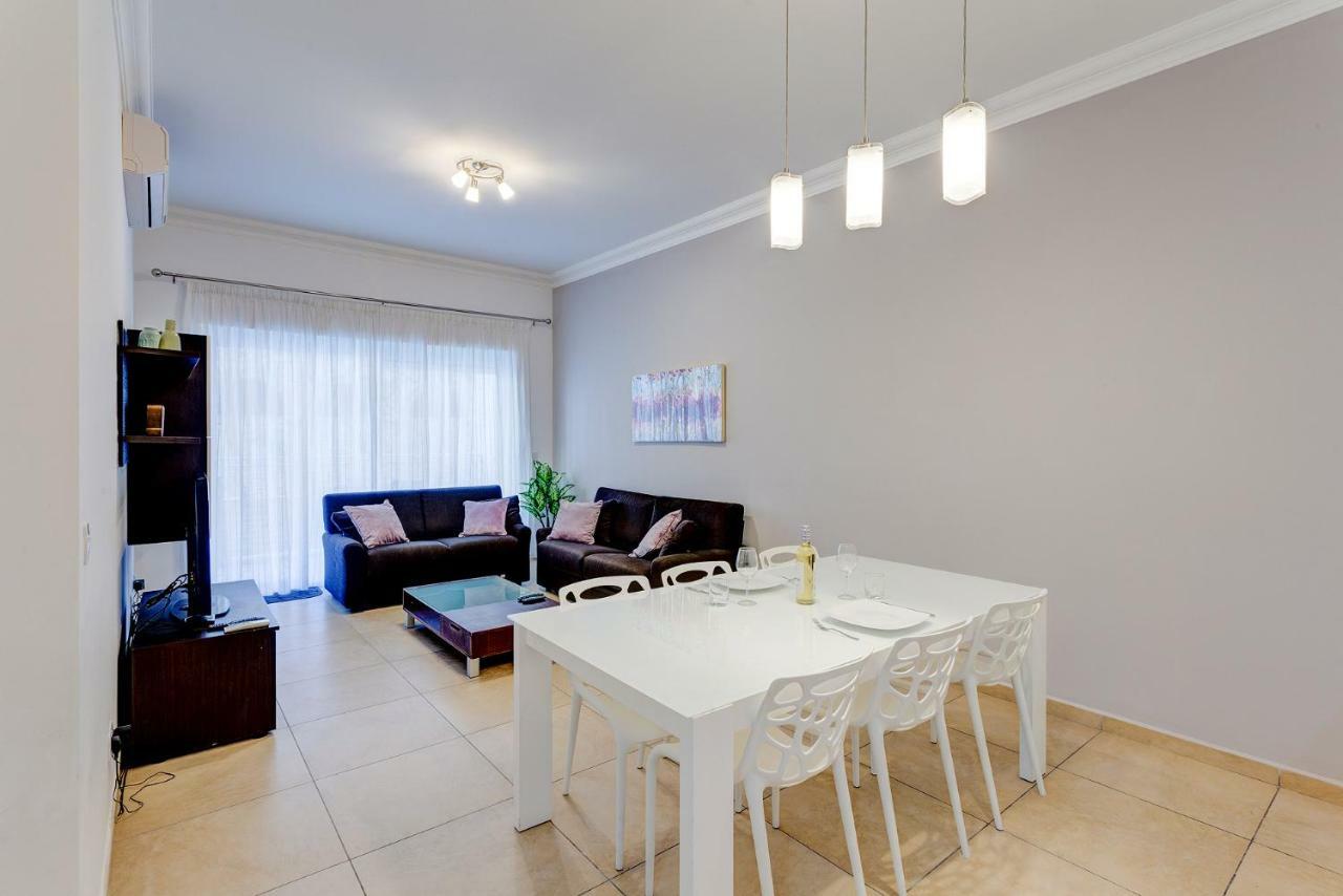 Gorgeous Apartment With Terrace In Fort Cambridge, Pool Sliema Extérieur photo