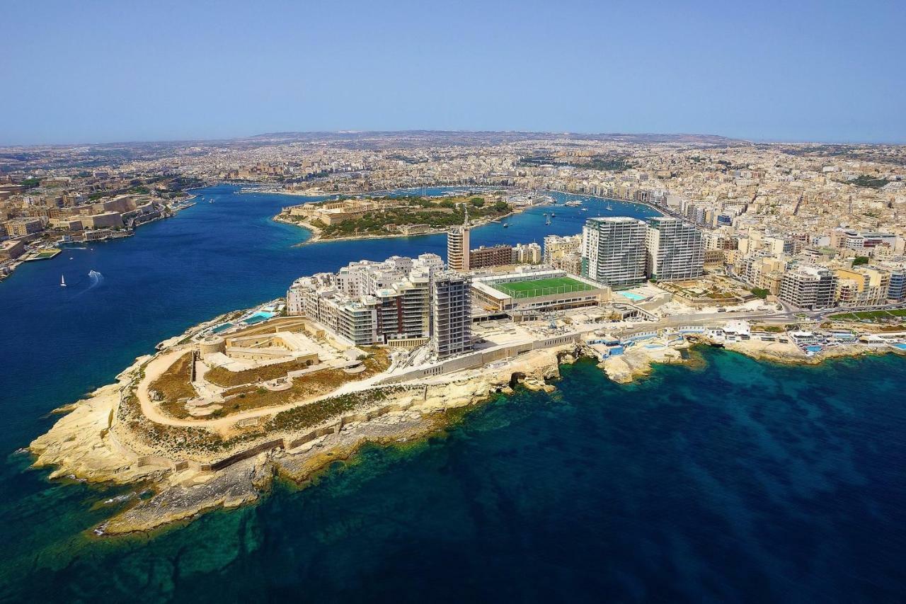 Gorgeous Apartment With Terrace In Fort Cambridge, Pool Sliema Extérieur photo