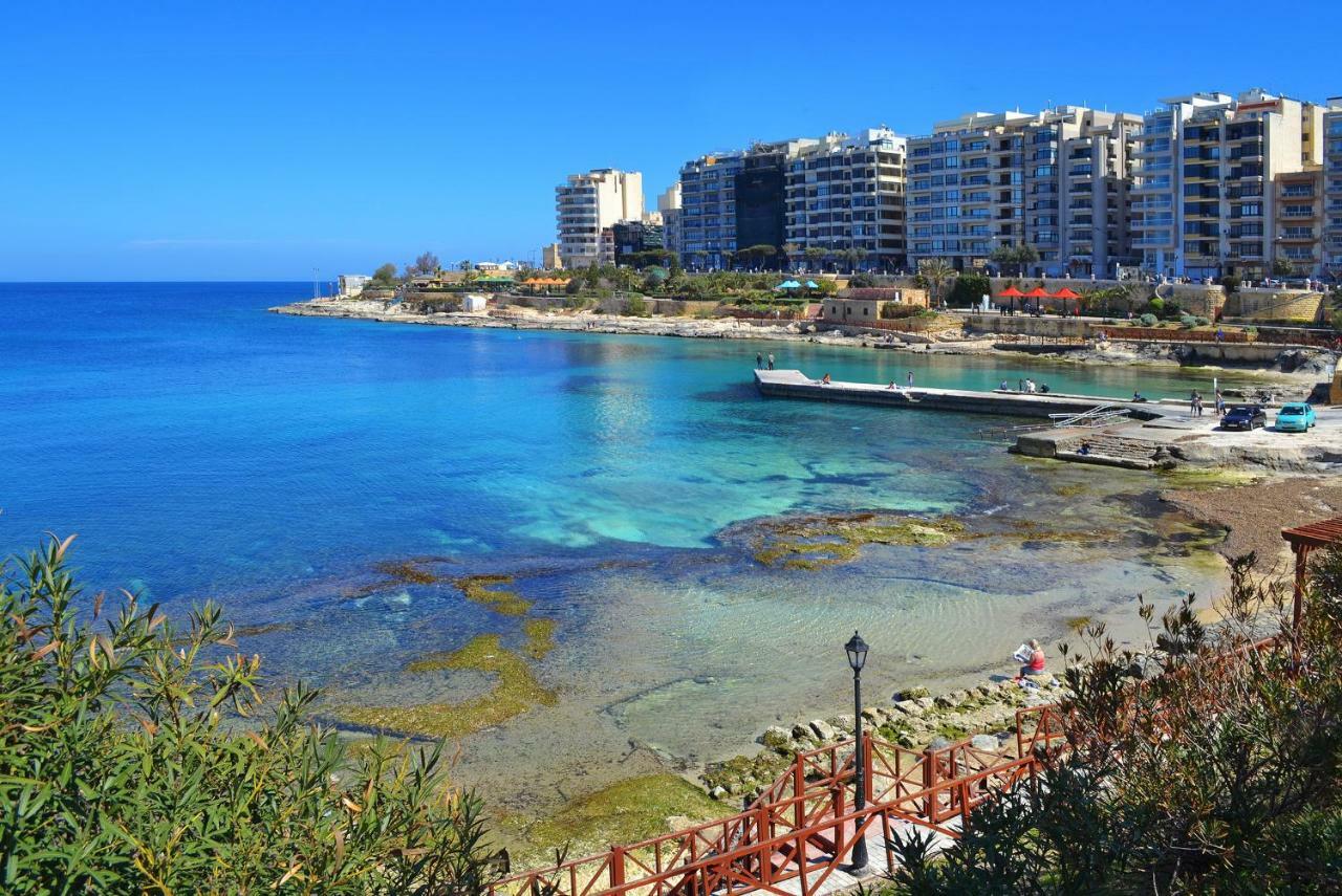 Gorgeous Apartment With Terrace In Fort Cambridge, Pool Sliema Extérieur photo